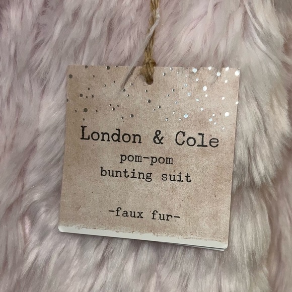 Nwt luxurious, London & Cole faux fur, Pom-Pom bunting suit - Picture 6 of 6